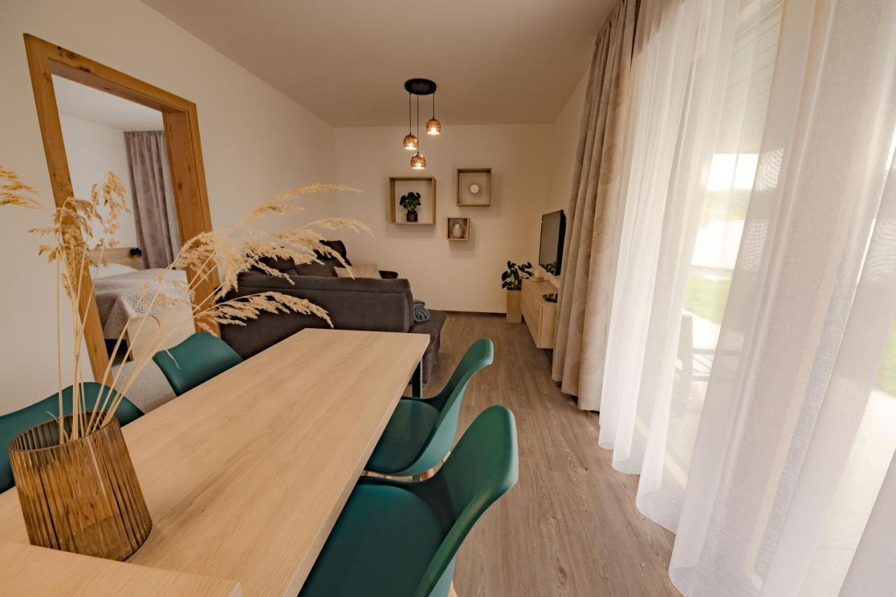 Zore Jasna Apartments Демановска Долина Екстериор снимка