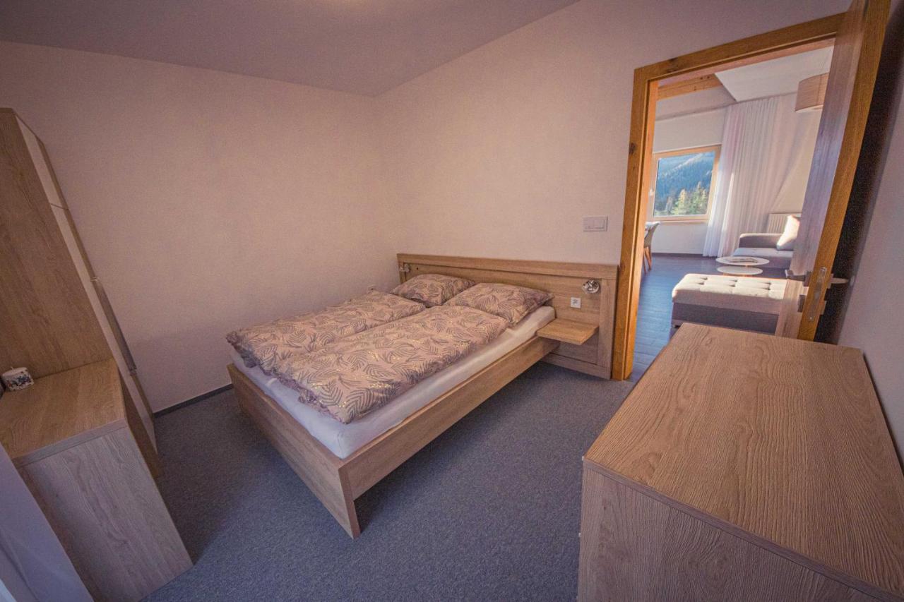 Zore Jasna Apartments Демановска Долина Екстериор снимка