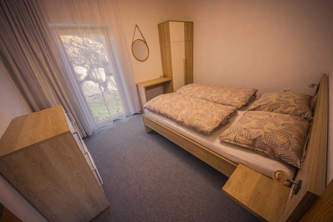 Zore Jasna Apartments Демановска Долина Екстериор снимка