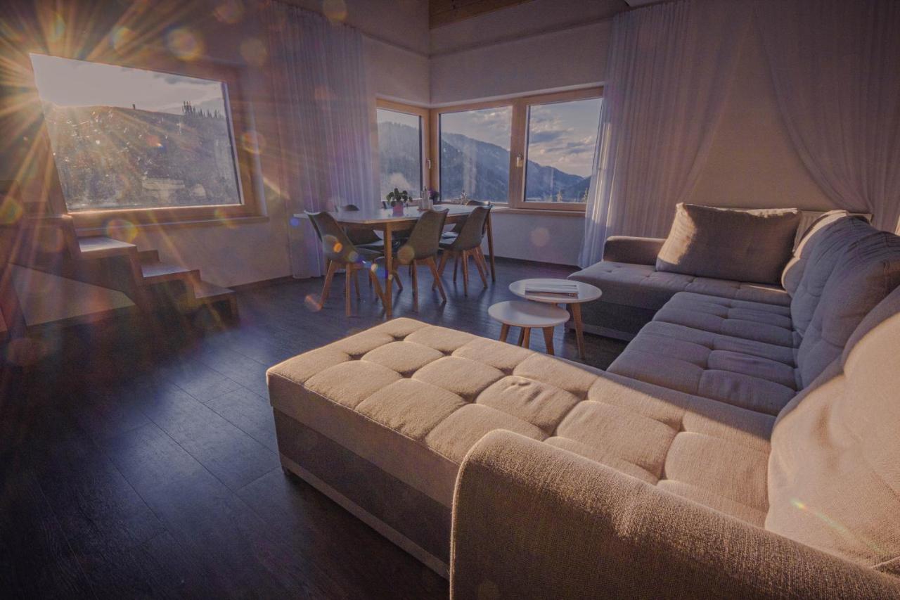 Zore Jasna Apartments Демановска Долина Екстериор снимка