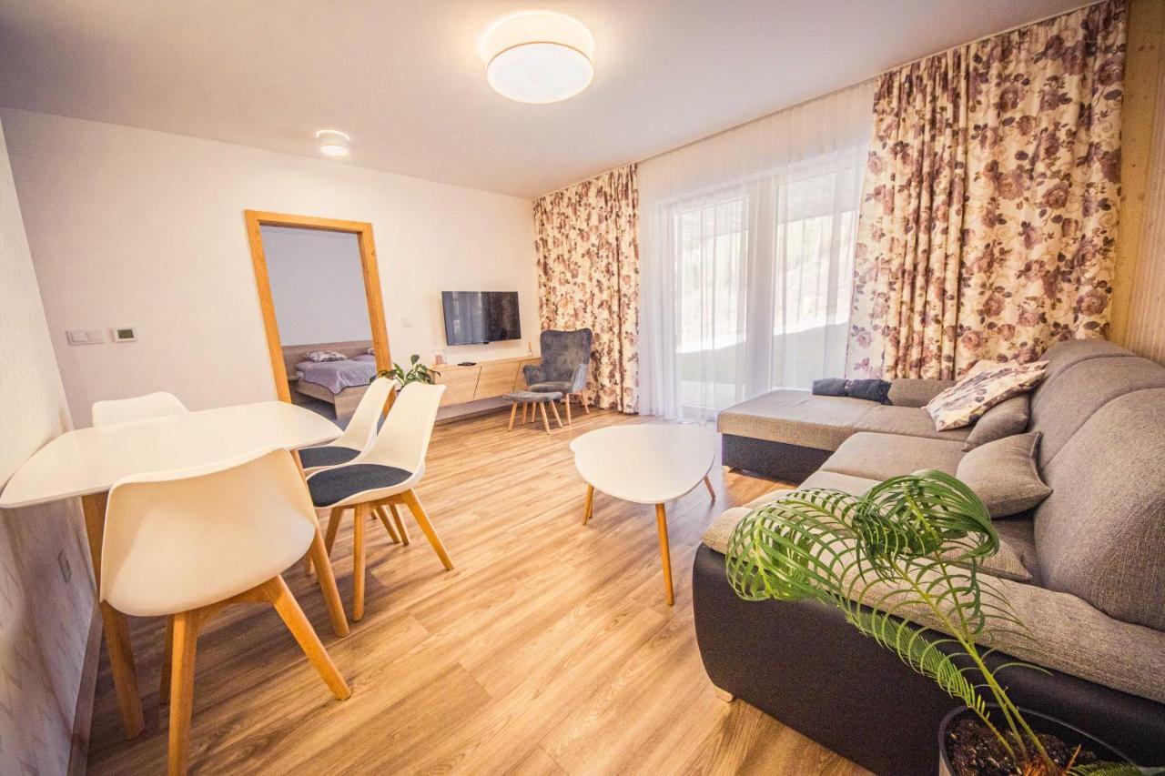 Zore Jasna Apartments Демановска Долина Екстериор снимка